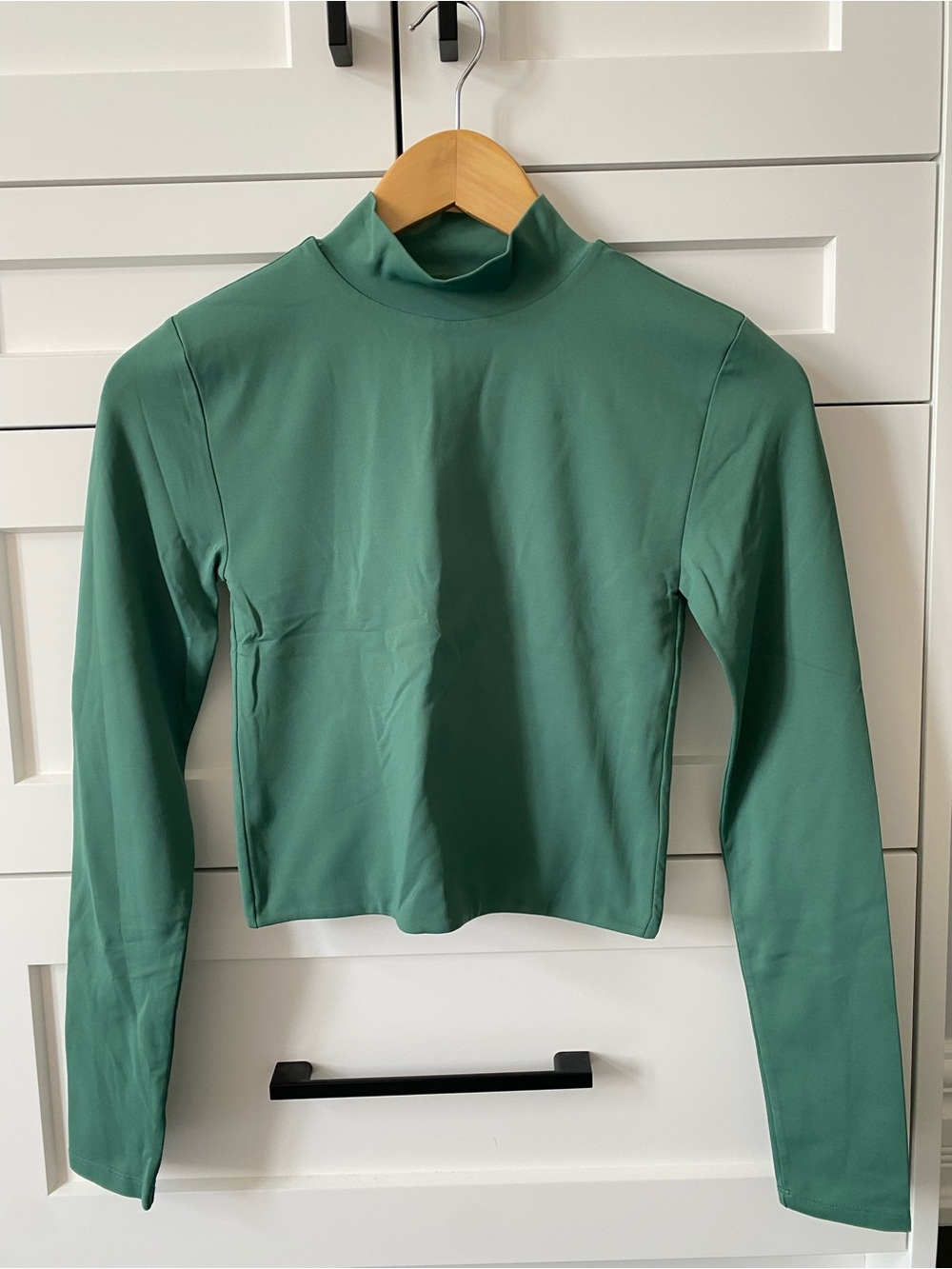 Babaton Green Countour Long-Sleeve Mock Neck Top